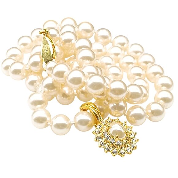 Roman Crystal Heart Pendant Enhancer on Lustrous Knotted Glass Pearl Strand - Picture 2 of 4